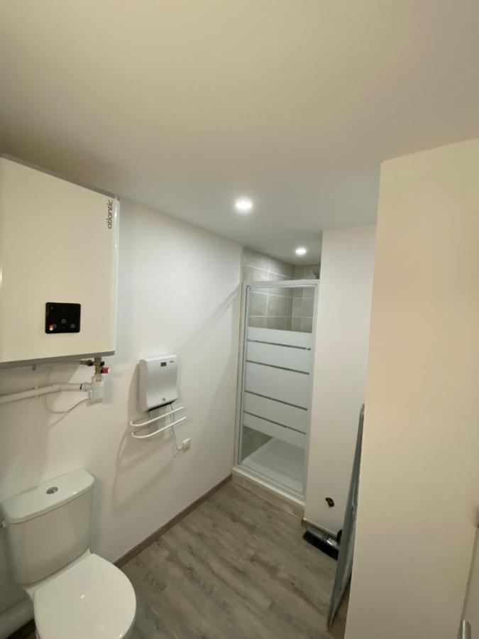 Studio Confortable Au Centre De 马诺斯克 外观 照片