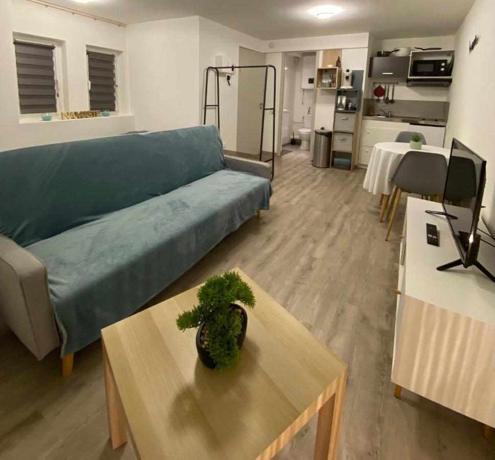 Studio Confortable Au Centre De 马诺斯克 外观 照片